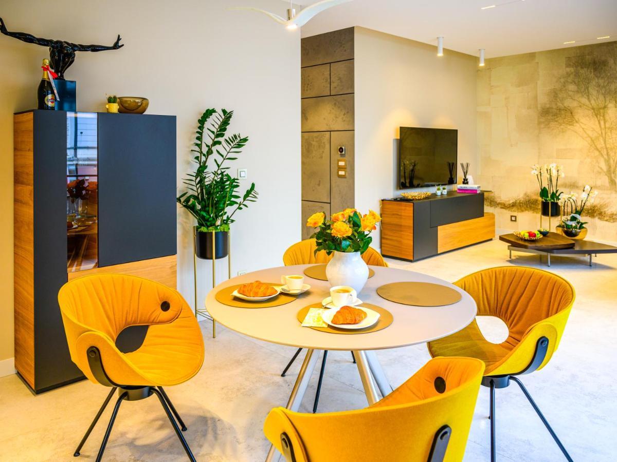 לודז' Pietryna Apartments Luxury - Sauna , Jacuzzi , Bezposrednio Przy Ul Piotrkowskiej מראה חיצוני תמונה