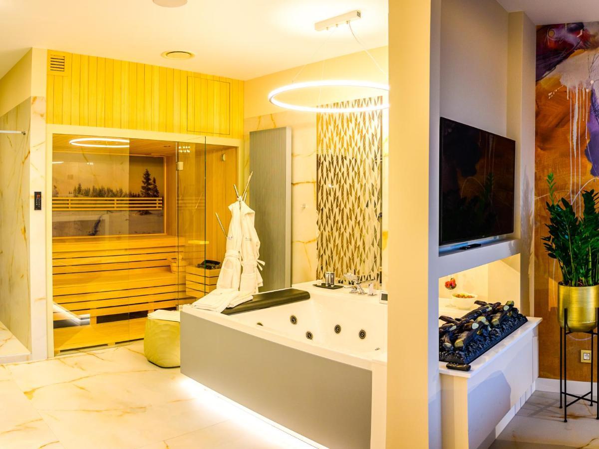 לודז' Pietryna Apartments Luxury - Sauna , Jacuzzi , Bezposrednio Przy Ul Piotrkowskiej מראה חיצוני תמונה